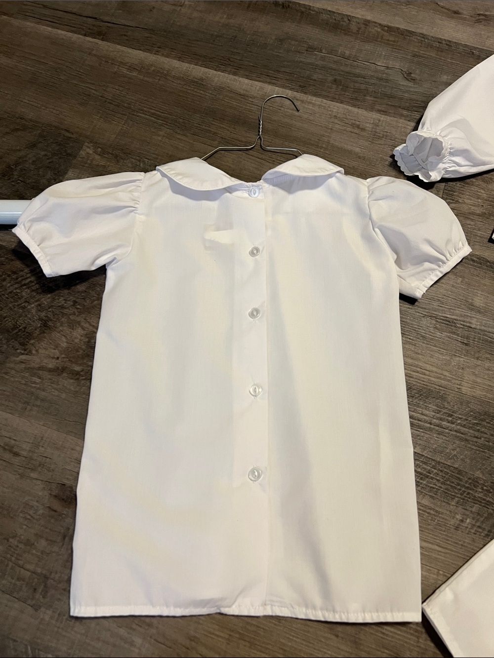 The Beaufort Bonnet Company Peter Pan Collar
Shirts size 8 & 10 - Picture 8 of 12
